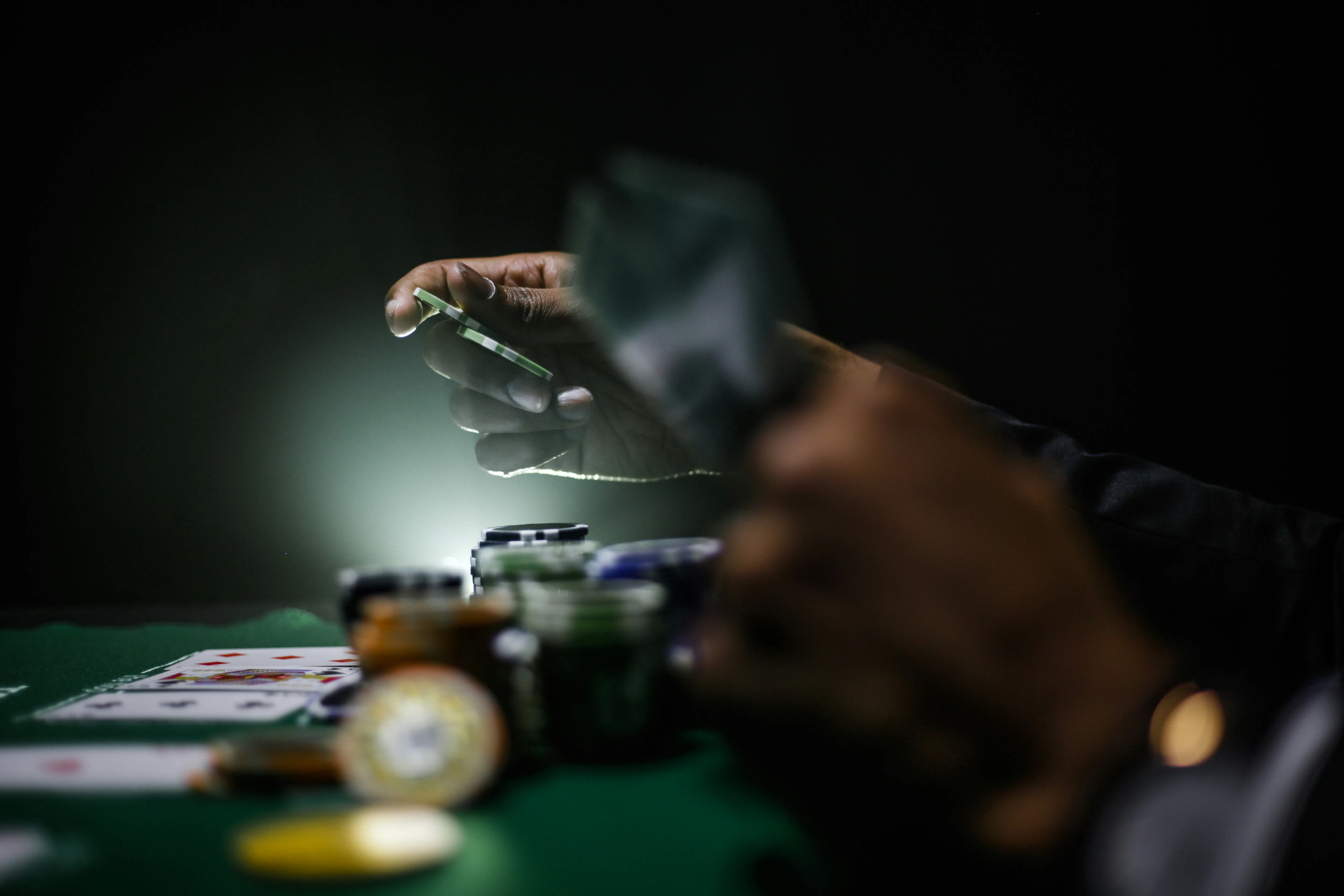 Koster pokeransiktet ditt deg penger?